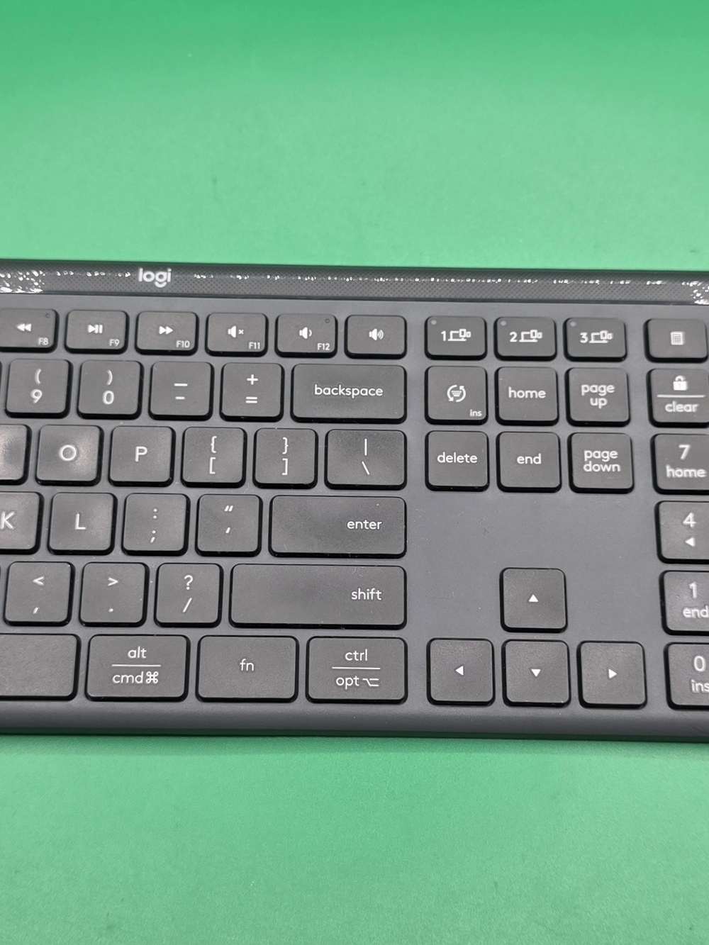 Logitech Wireless Desktop Combo (K950 Keyboard + M310 Mouse)